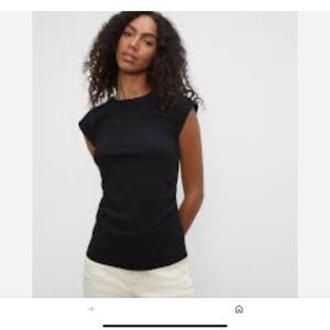 Club Monaco Ruched side top. Navy Blue. Size Large